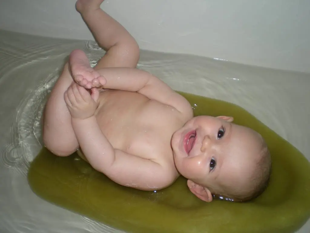 nora-bath